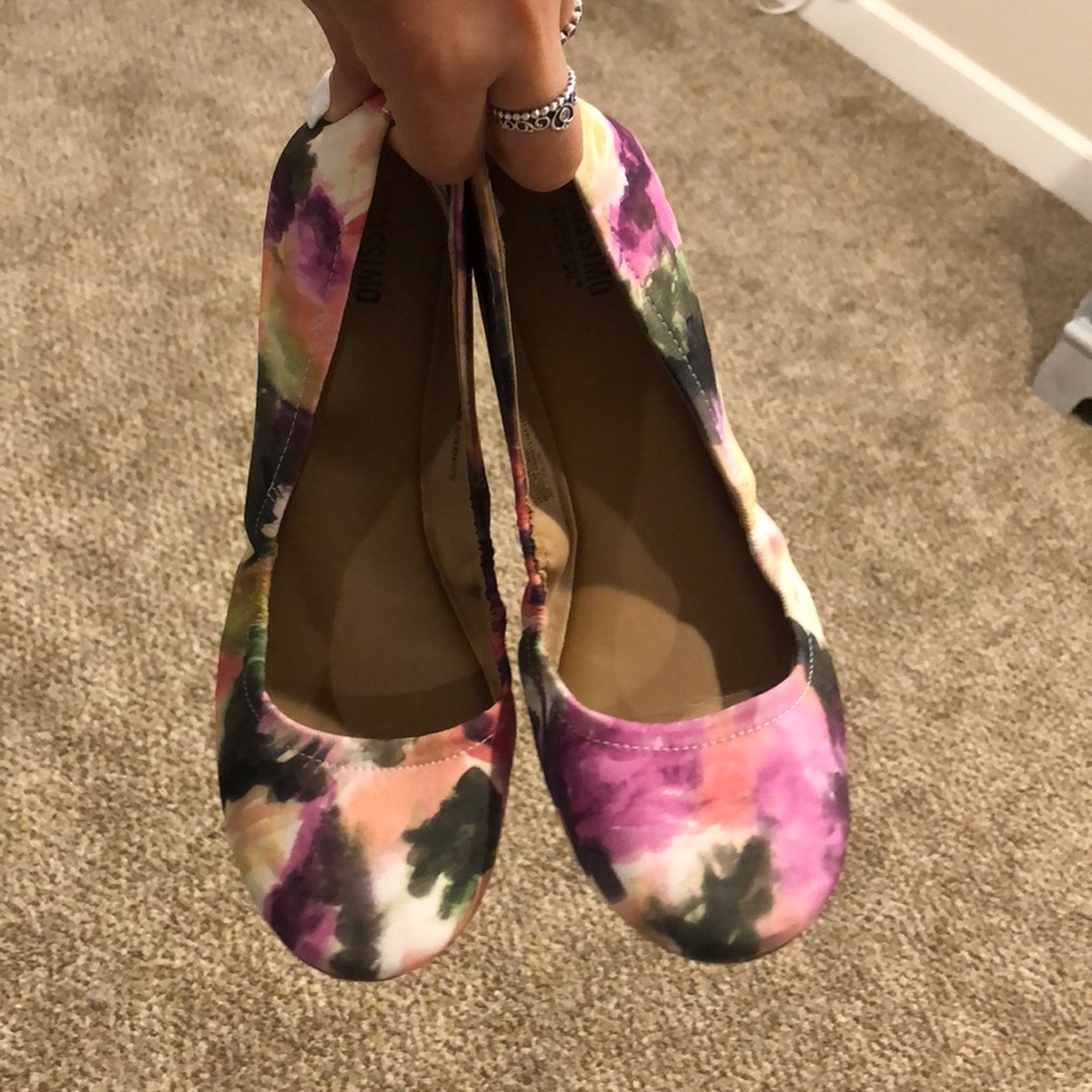 Watercolor floral flats
